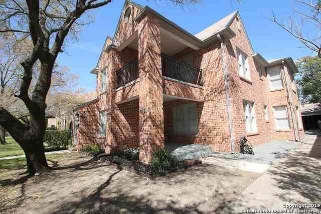 131 E Ridgewood Ct - Photo 2 of 25