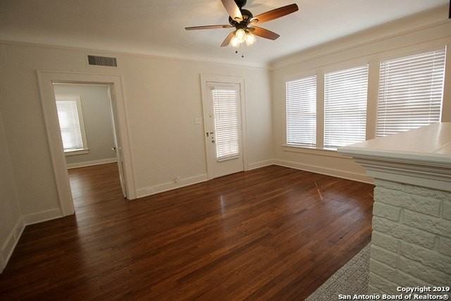 131 E Ridgewood Ct - Photo 6 of 25