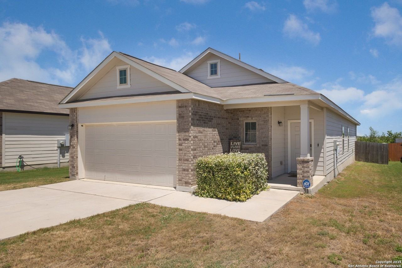 5418 Cicada Cir - Photo 3 of 19