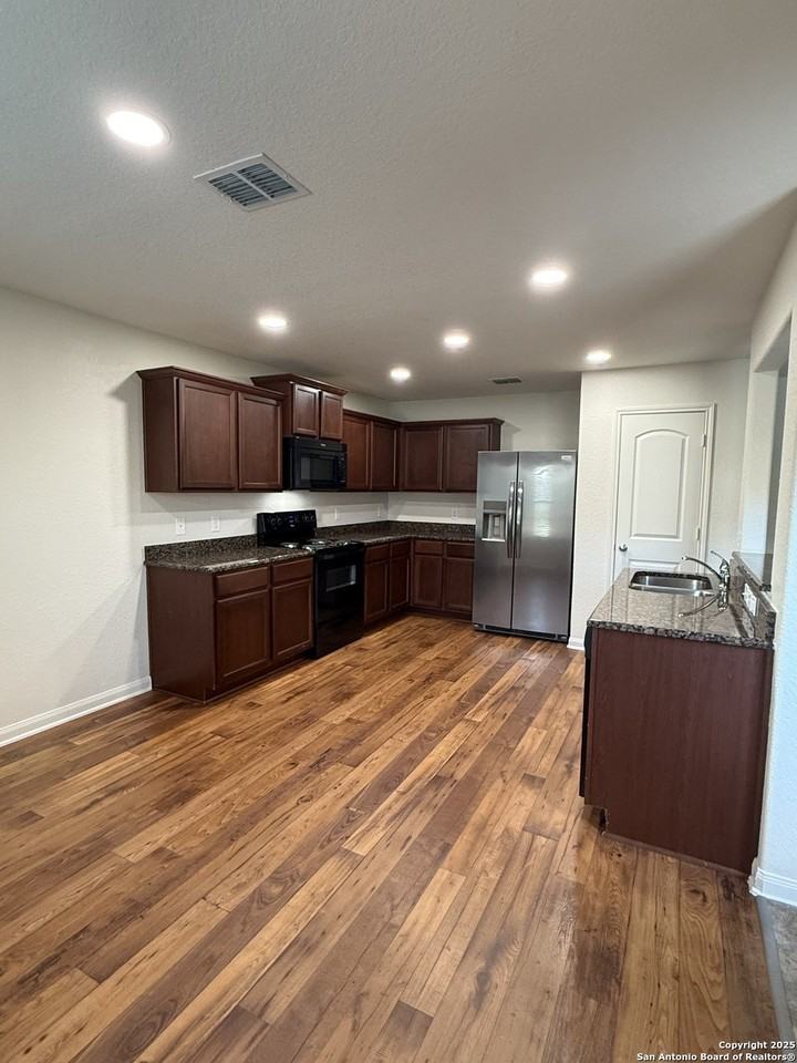 6651 Luckey Pne - Photo 4 of 14