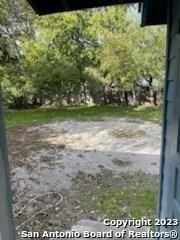 521 Walton Avenue - Photo 2 of 13