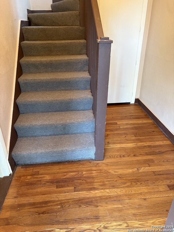 210 East Lullwood Avenue #208 - Photo 5 of 23