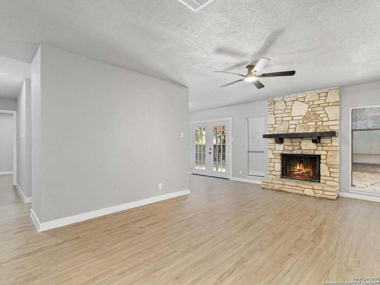 11315 Spring Crest Street - Photo 5 of 20