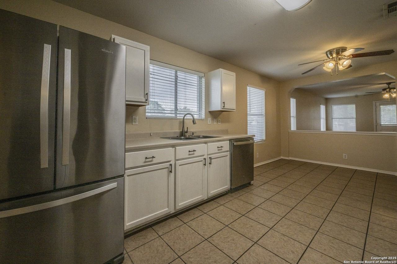 200 Willow Run - Photo 6 of 32