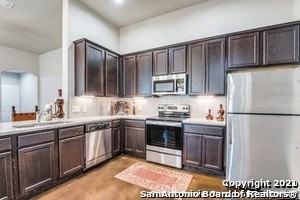 1111 Renee Way - Photo 6 of 18