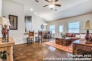 1111 Renee Way - Photo 7 of 18