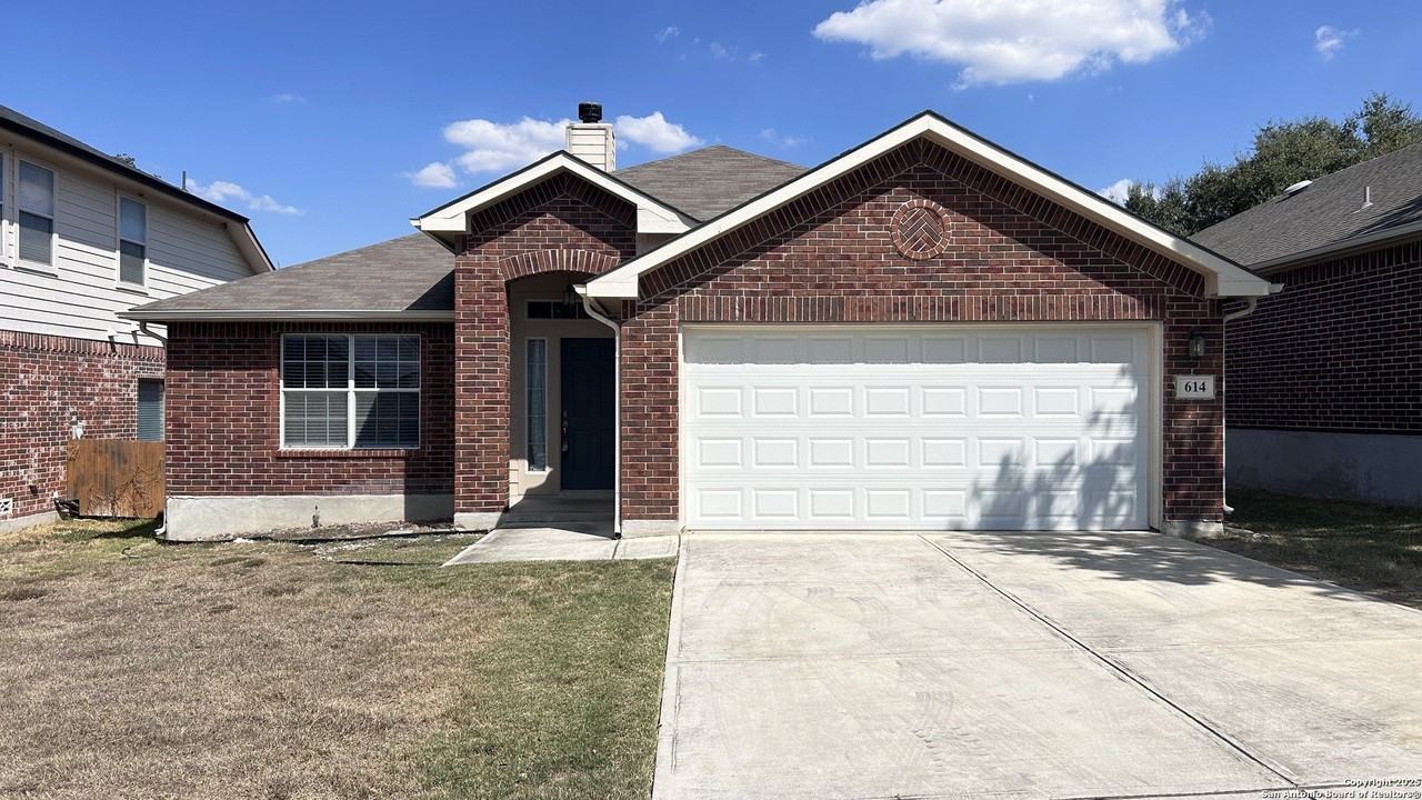 614 Point Springs - Photo 2 of 25