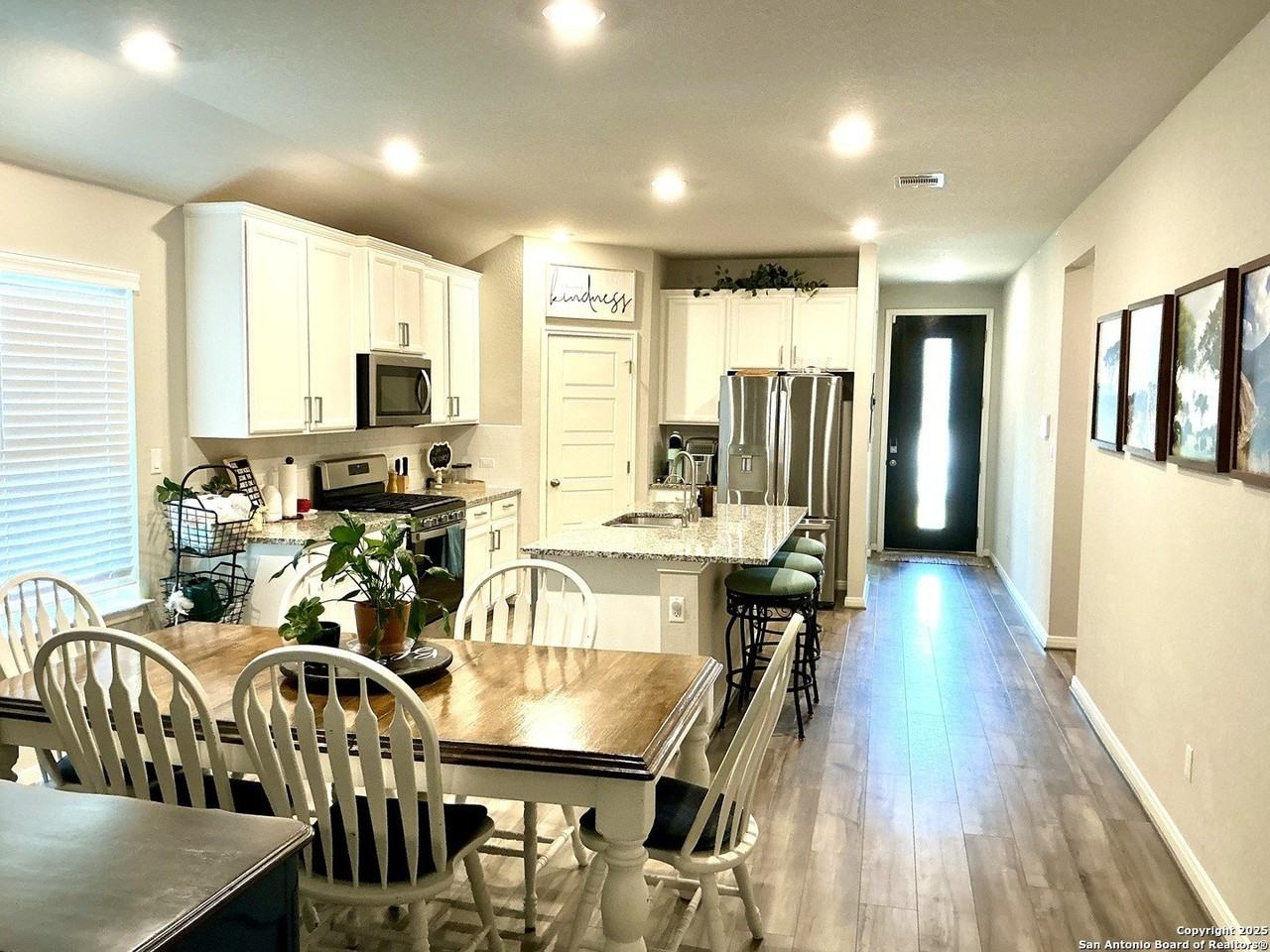 1540 Arcadian Lily - Photo 7 of 34