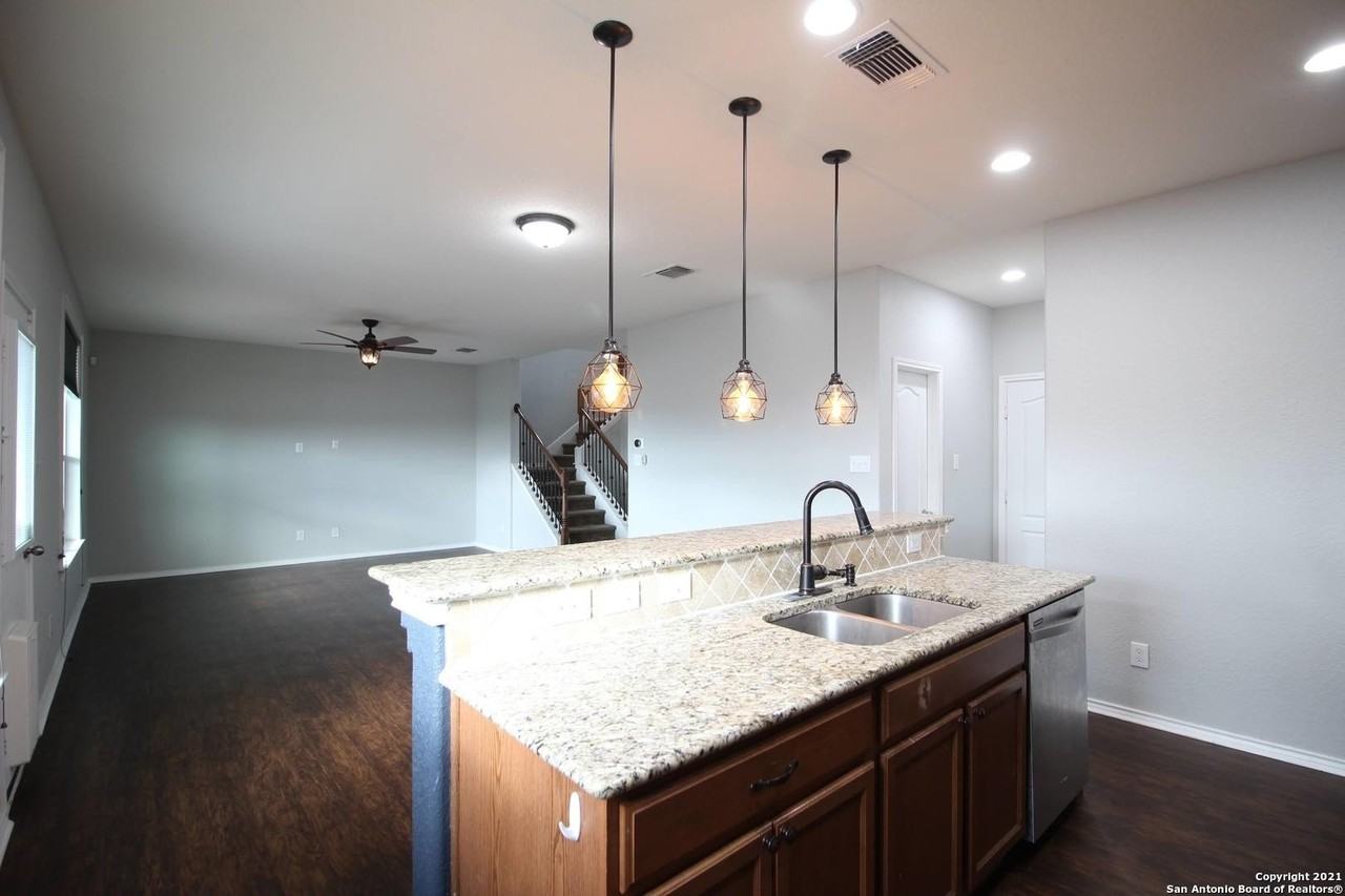 13407 Loma Sierra - Photo 5 of 26