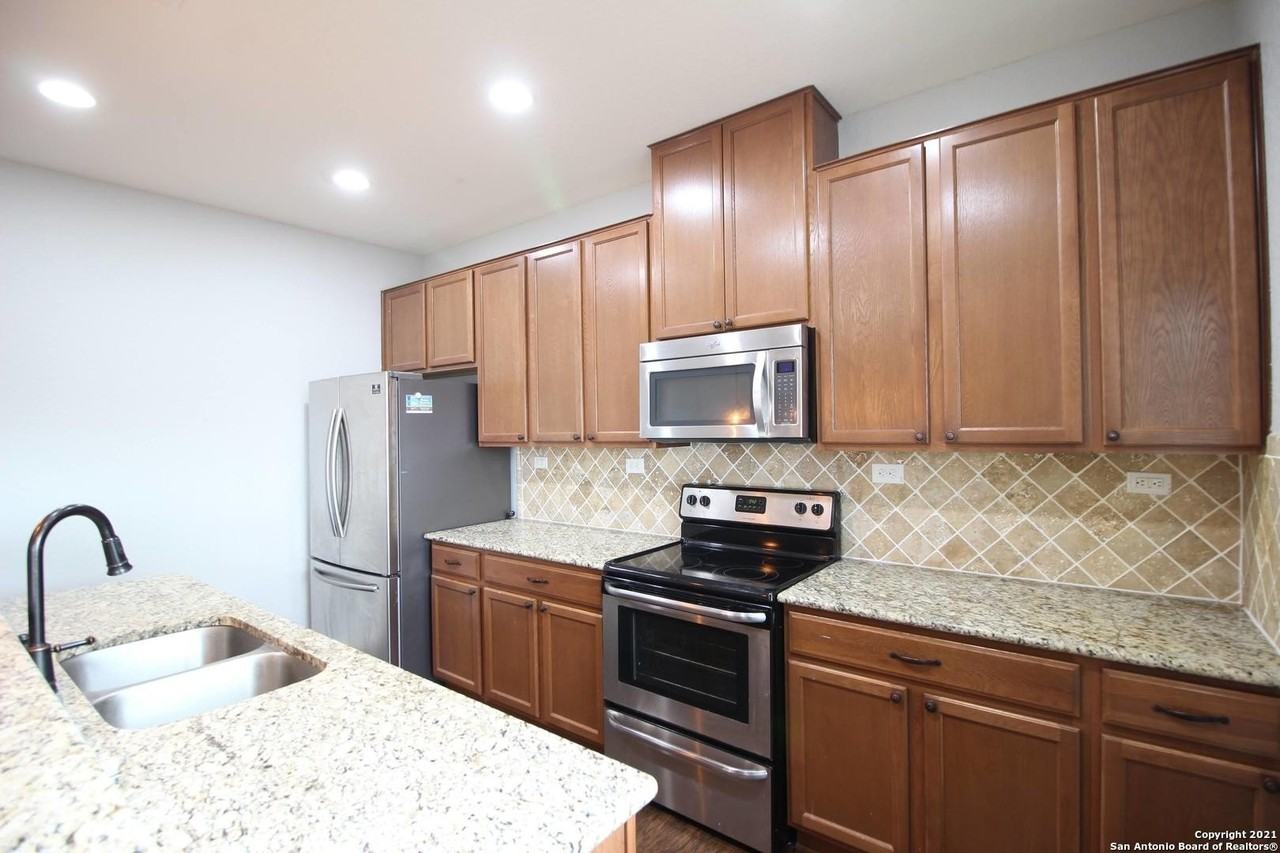 13407 Loma Sierra - Photo 7 of 26