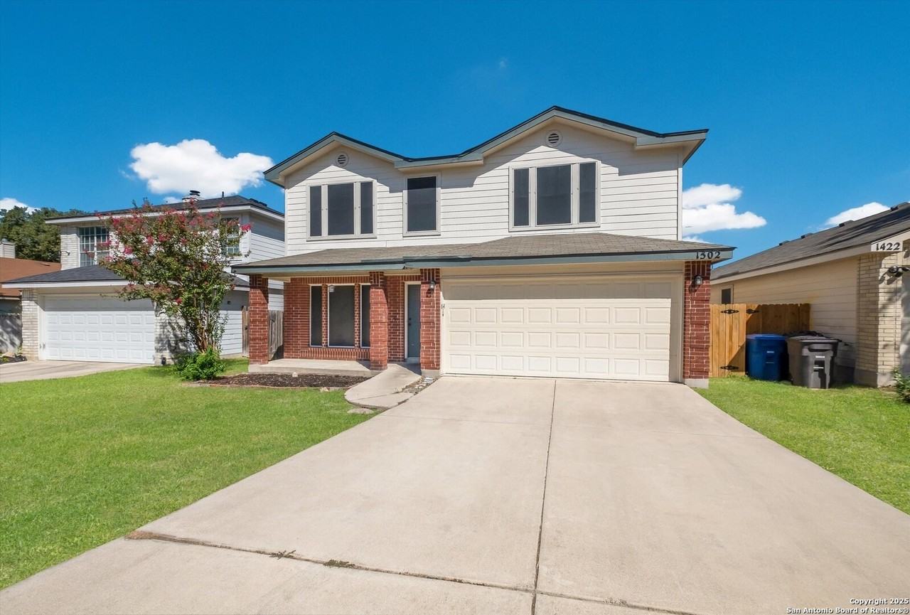 1502 Coral Bay - Photo 2 of 24