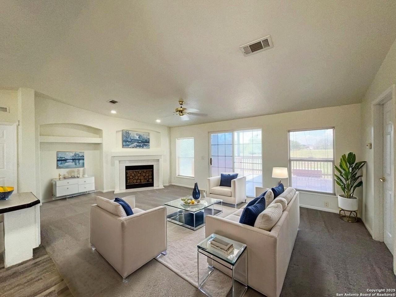 9611 Hildebrandt Rd - Photo 4 of 49