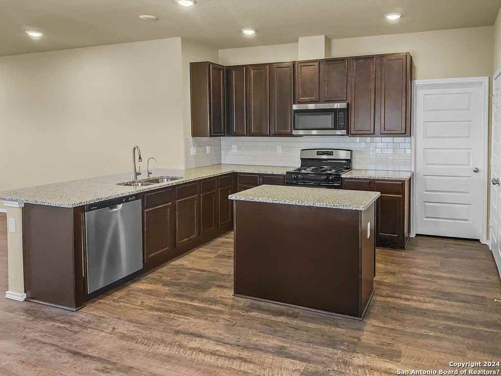 2616 Gideon Ln - Photo 4 of 20