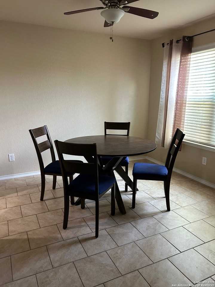 1703 Emerald Edge - Photo 3 of 20