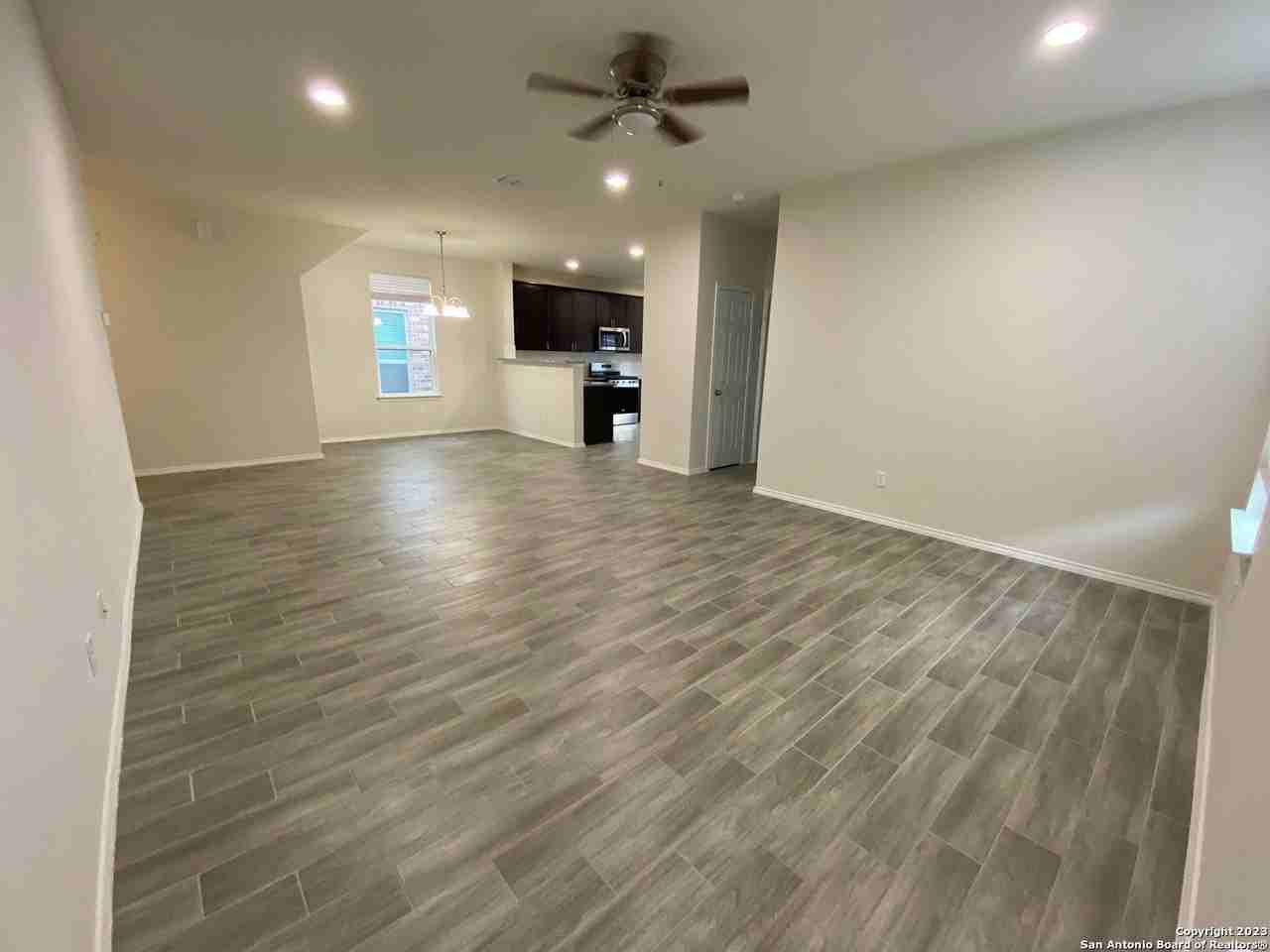 11834 Burnett Rnch - Photo 3 of 18