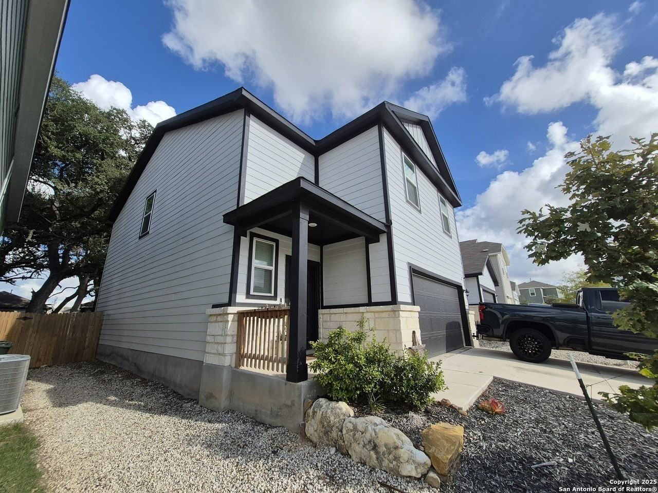 163 Honey Oak Ln - Photo 2 of 41