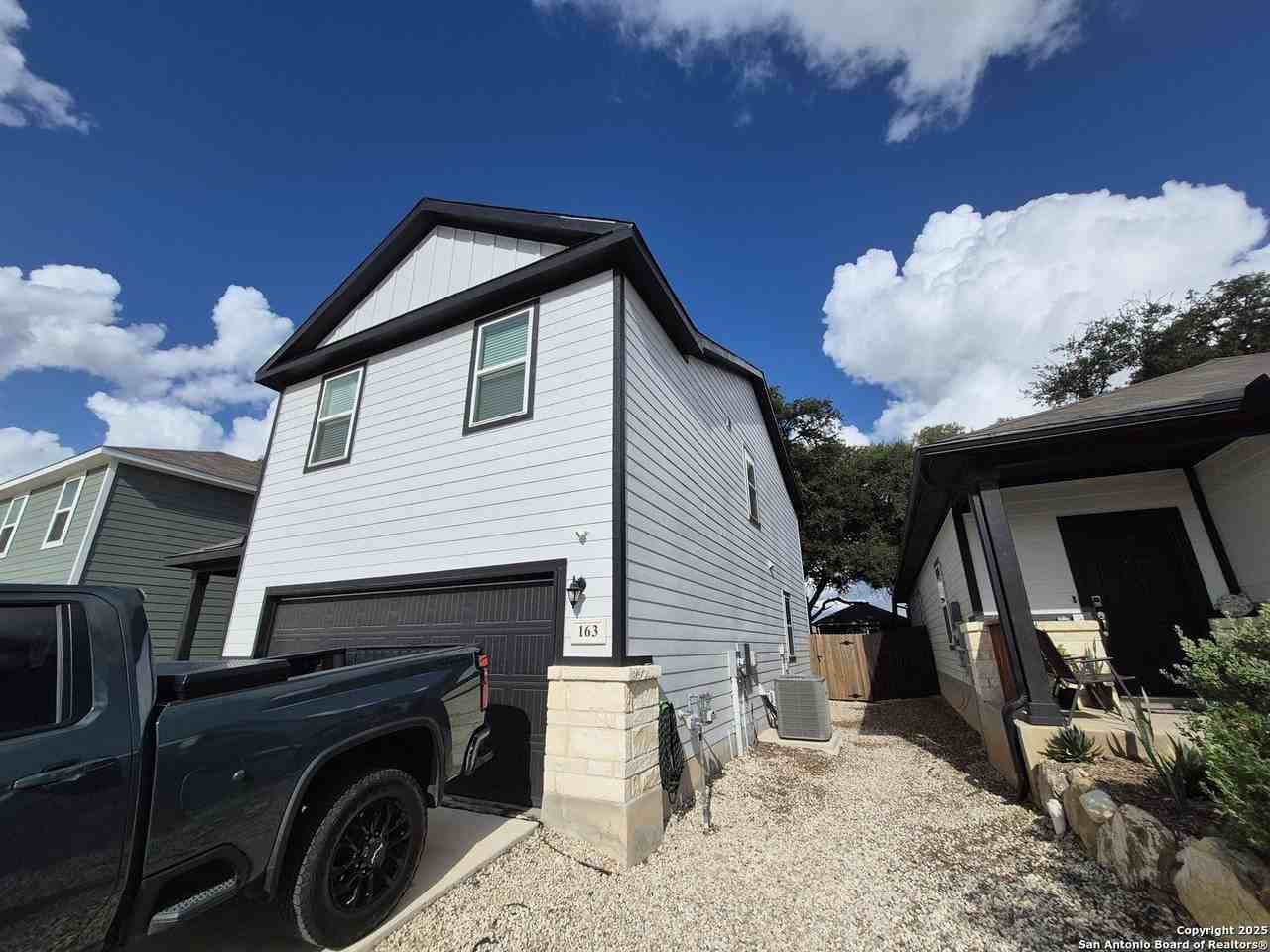 163 Honey Oak Ln - Photo 4 of 41