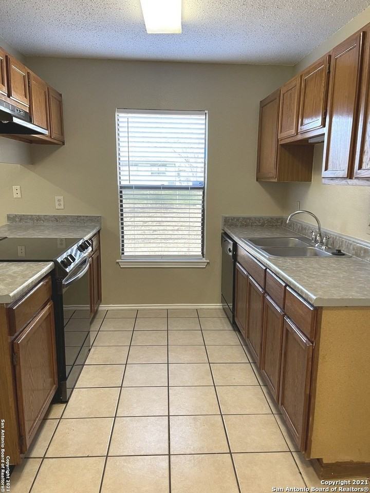 9735 Hidden Fls - Photo 6 of 13