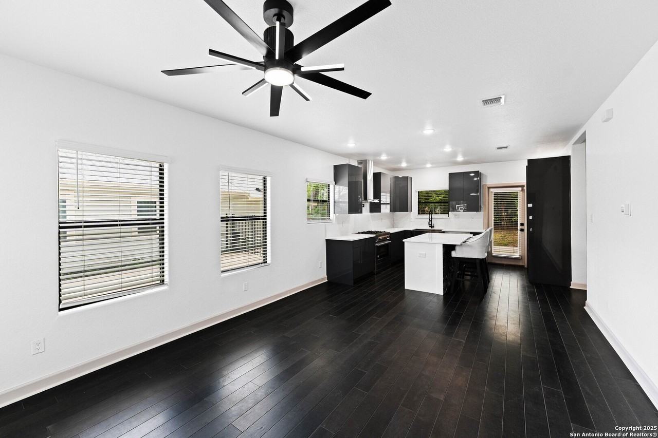 127 Haynes Ave - Photo 4 of 29