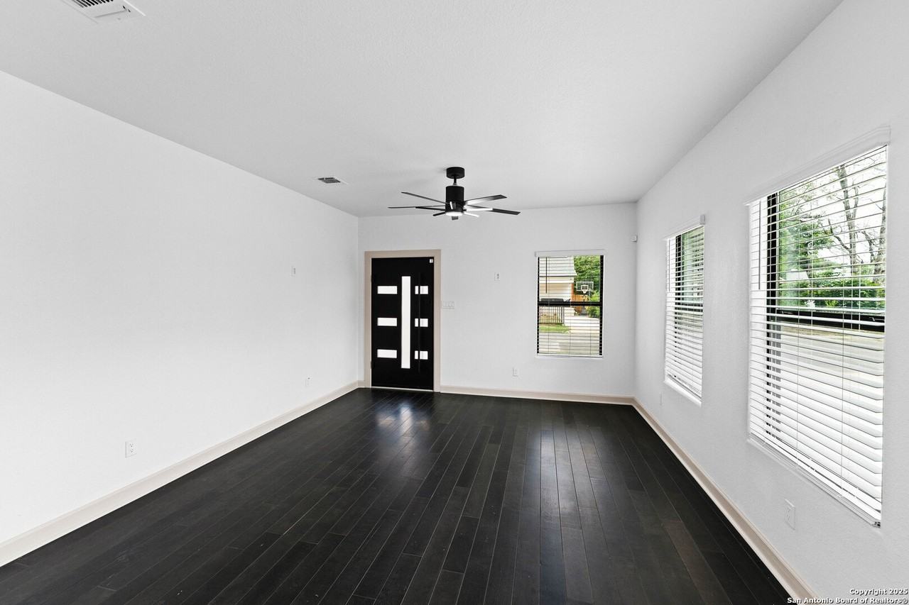 127 Haynes Ave - Photo 5 of 29