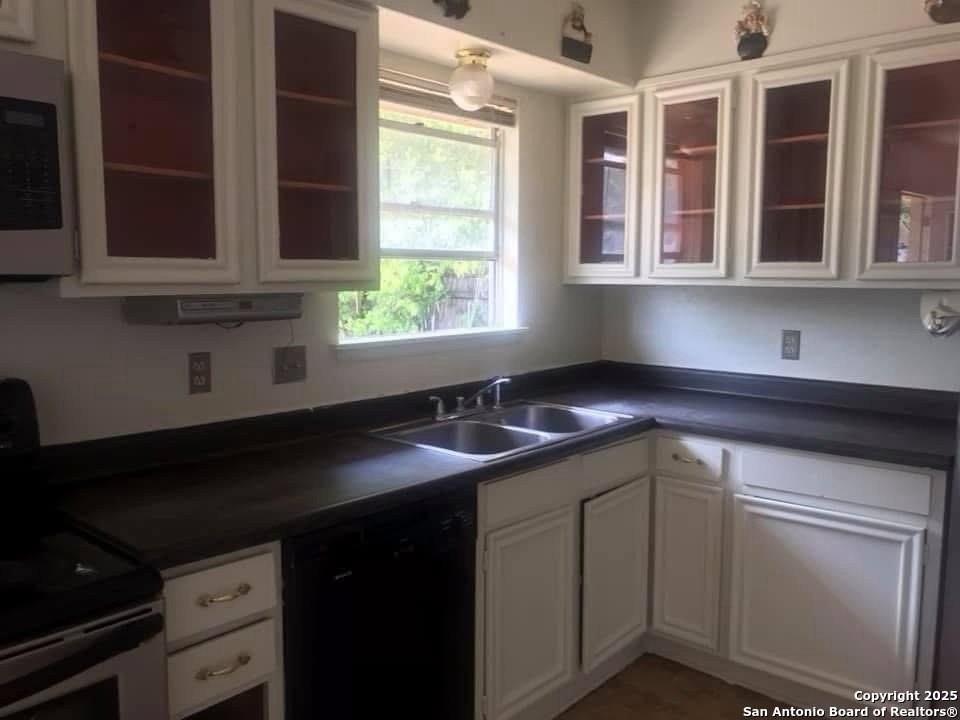 150 Meadow Glen Dr - Photo 7 of 12