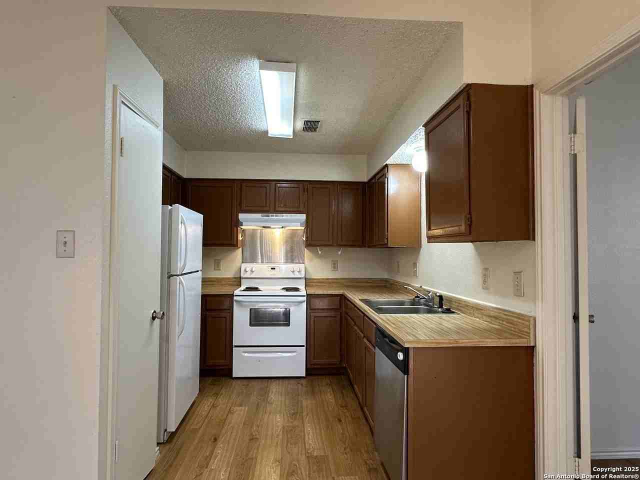 9933 Ardash Lane - Photo 6 of 16