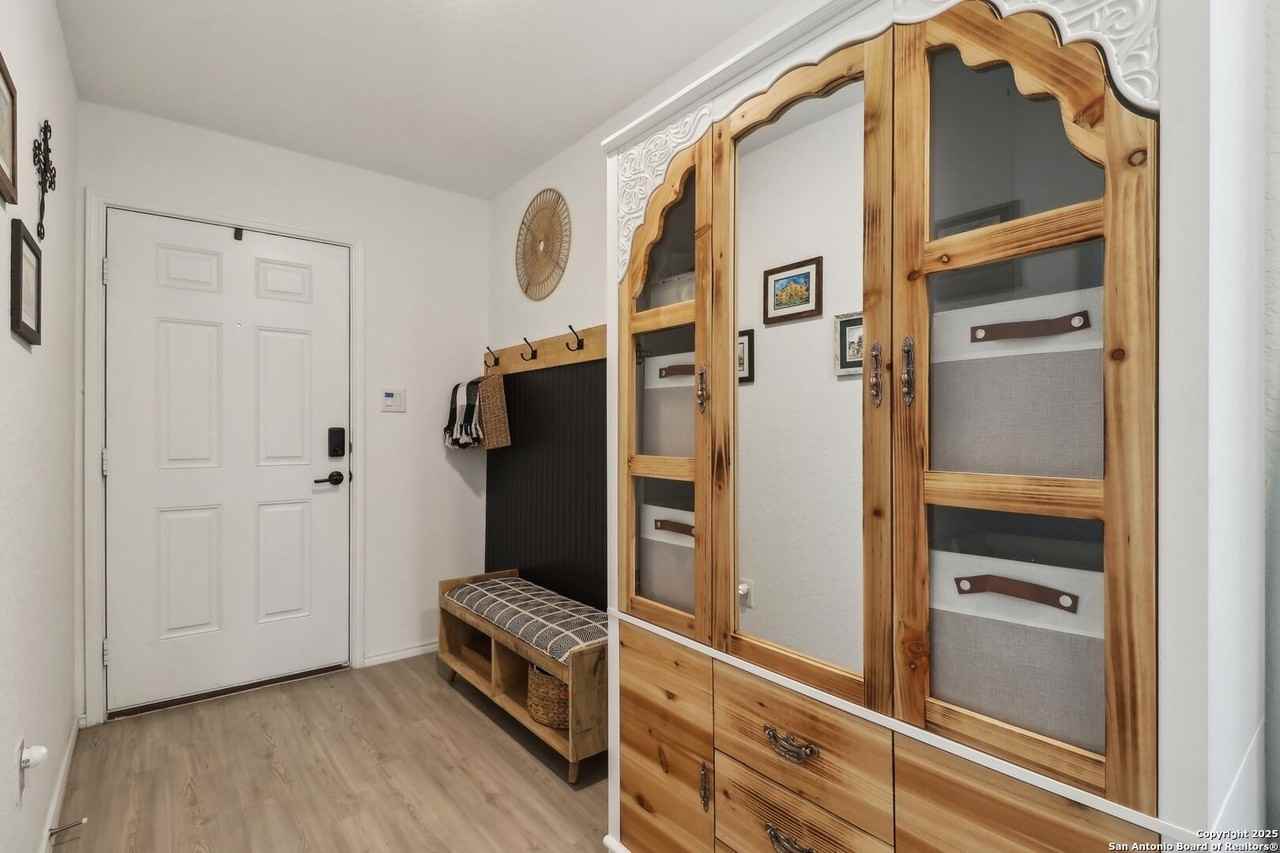 11727 Arctic Rose - Photo 3 of 36