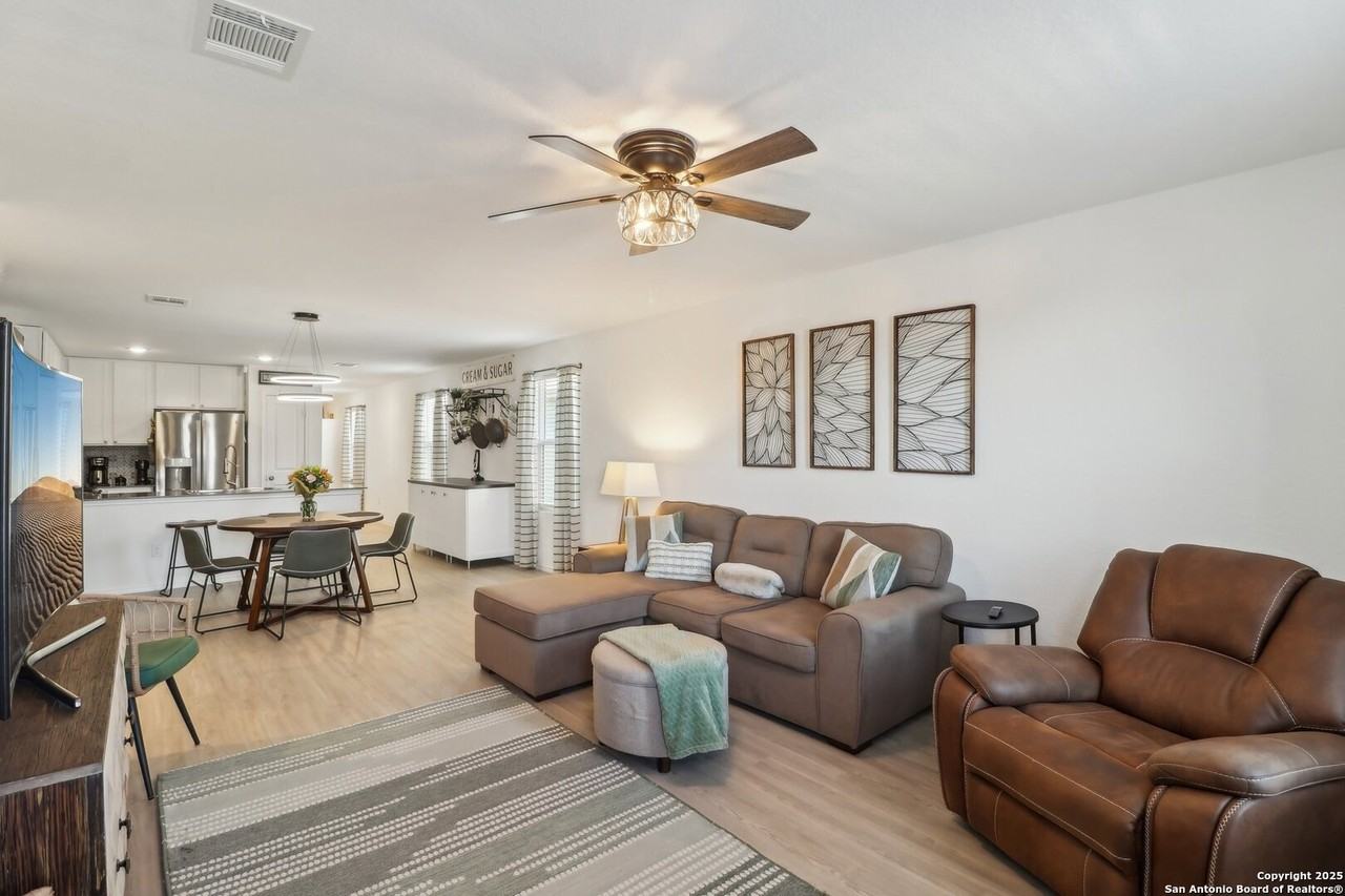 11727 Arctic Rose - Photo 5 of 36