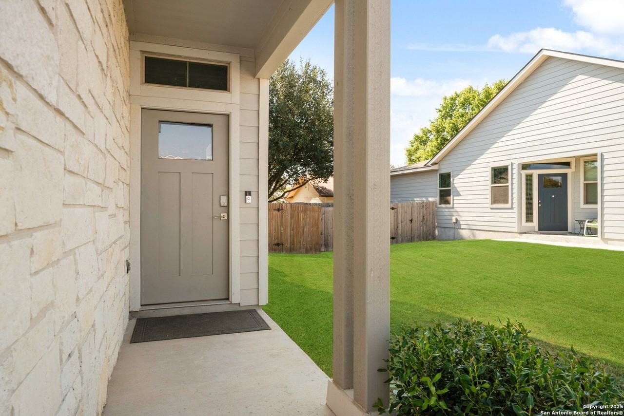 236 Joseph Circle - Photo 5 of 24