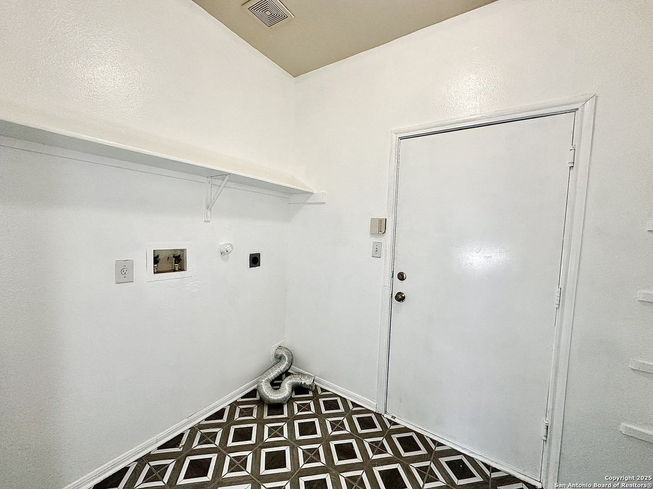 22230 Goldcrest Run - Photo 7 of 19