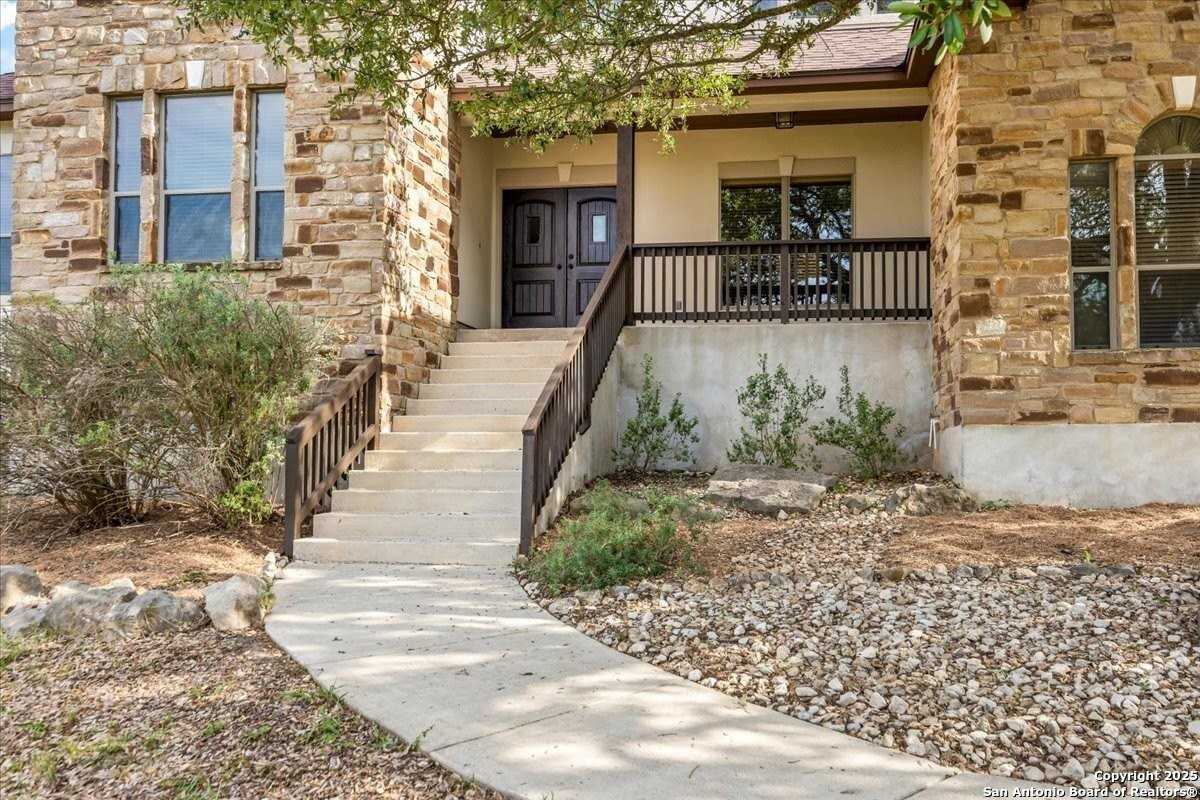 8916 Tuscan Hills Dr - Photo 4 of 50