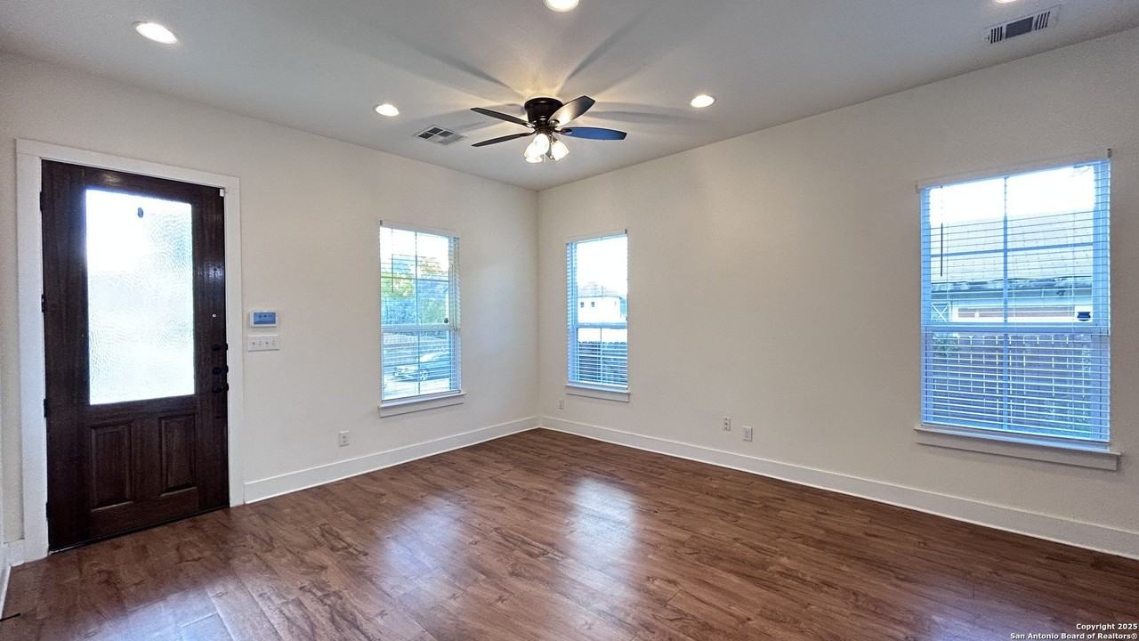 118 Stella - Photo 5 of 23