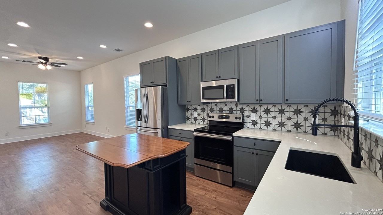 118 Stella - Photo 7 of 23