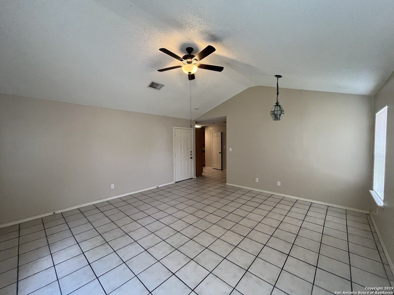 5619 Lakebend West Drive #B - Photo 5 of 22