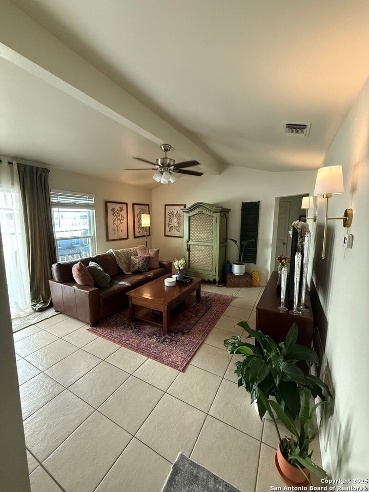 135 Oak Grove Dr - Photo 4 of 9