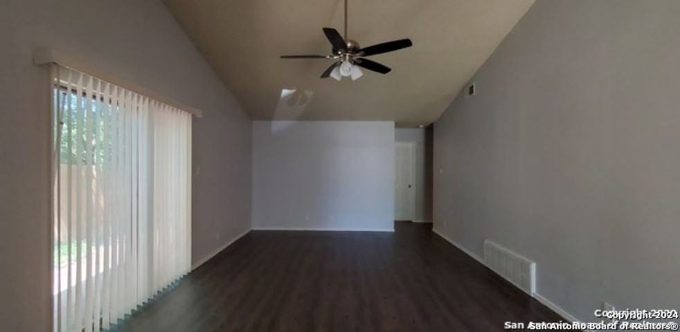 5236 Meadow Rise St - Photo 5 of 25