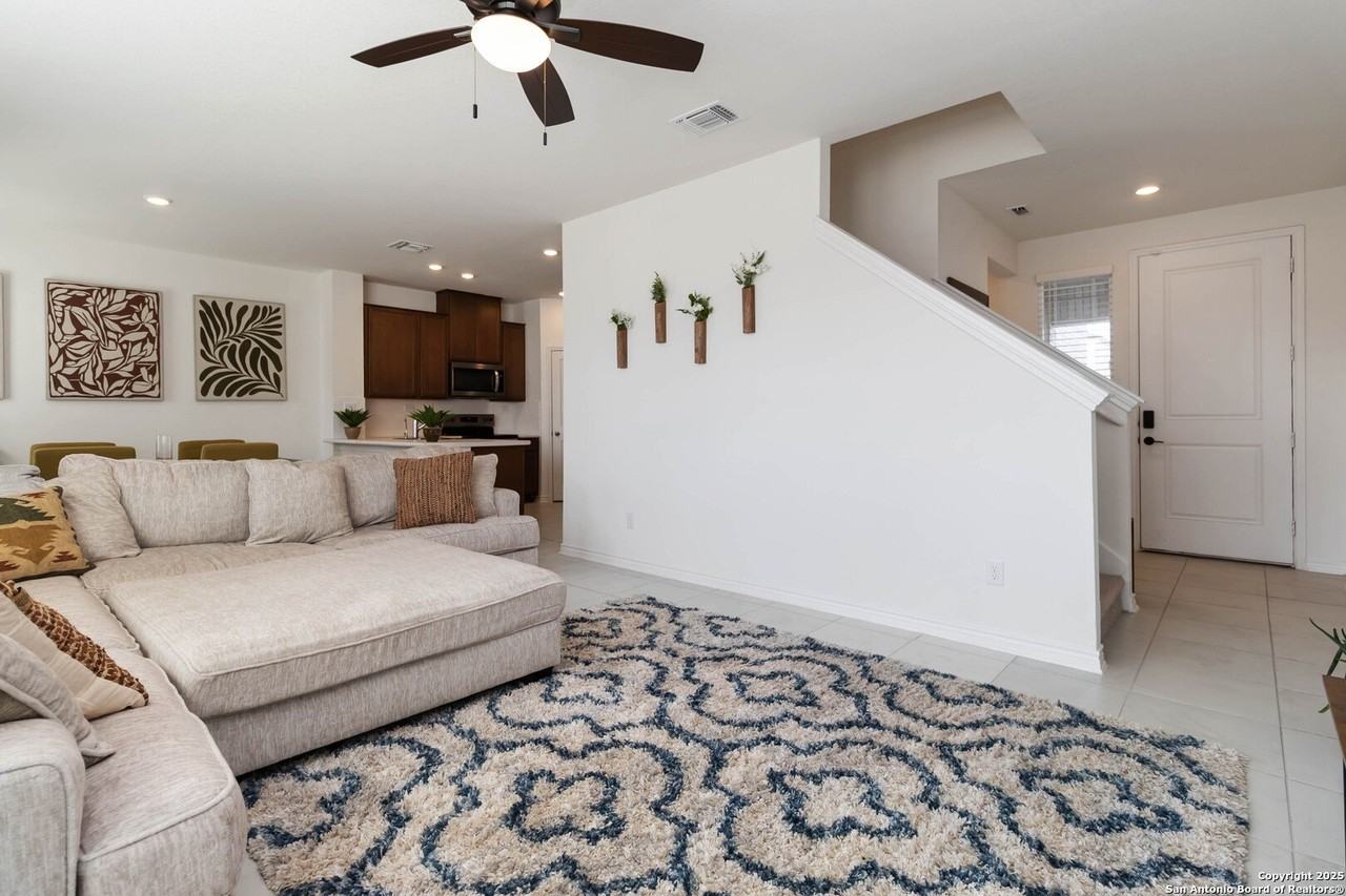 11538 Hocus Pocus - Photo 3 of 28