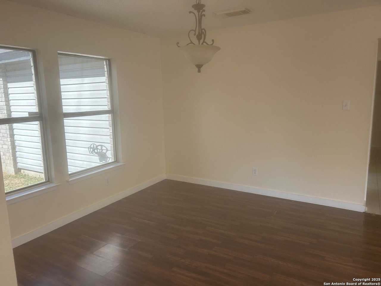 8055 Coral Meadow Drive - Photo 3 of 12