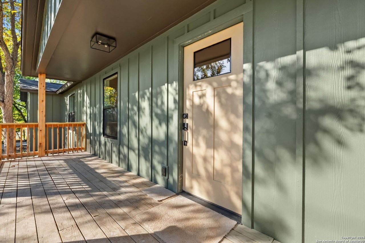 1264 South Academy Avenue - Photo 3 of 37