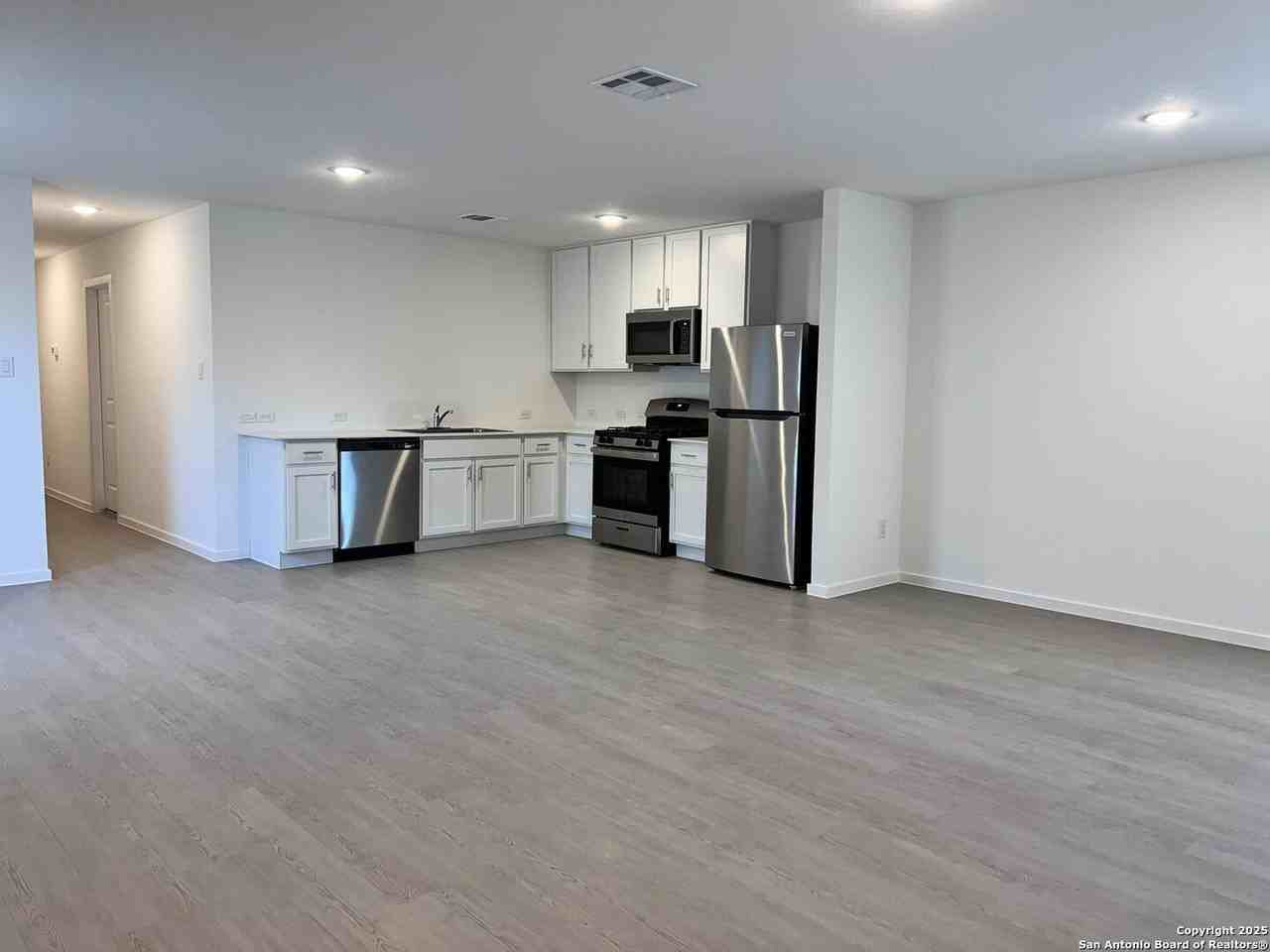 3726 Glade Crk - Photo 4 of 22