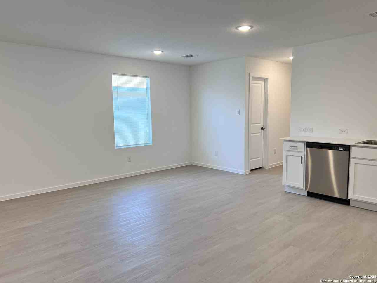 3726 Glade Crk - Photo 6 of 22