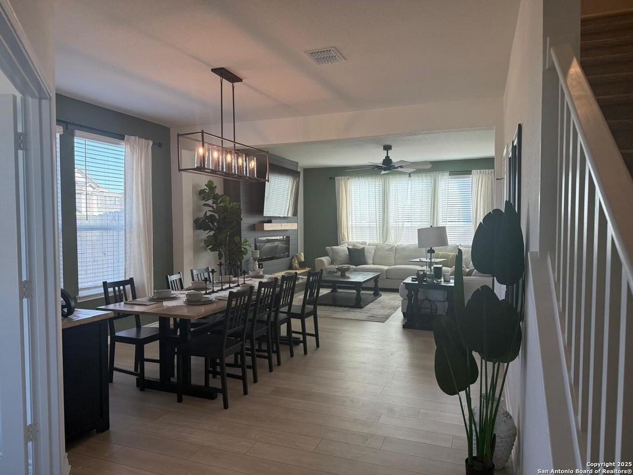 9402 Hinterlands Drive - Photo 4 of 23