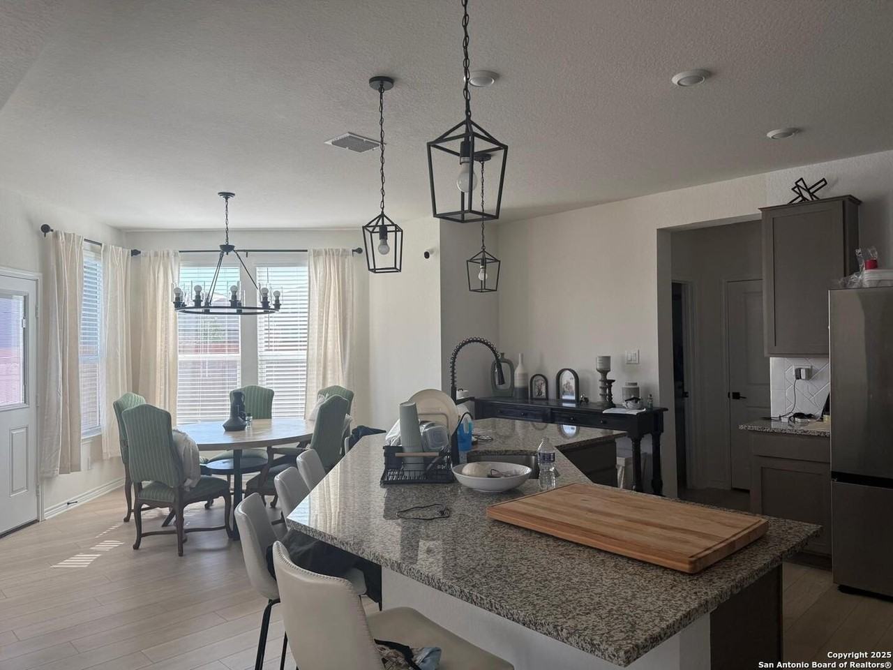 9402 Hinterlands Drive - Photo 6 of 23