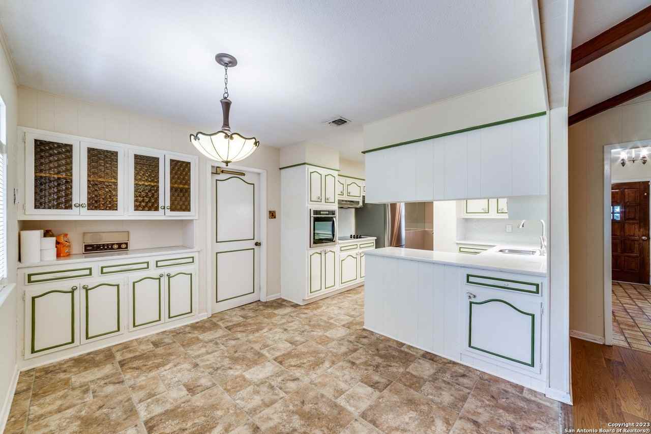 3403 Prince George Dr - Photo 6 of 12