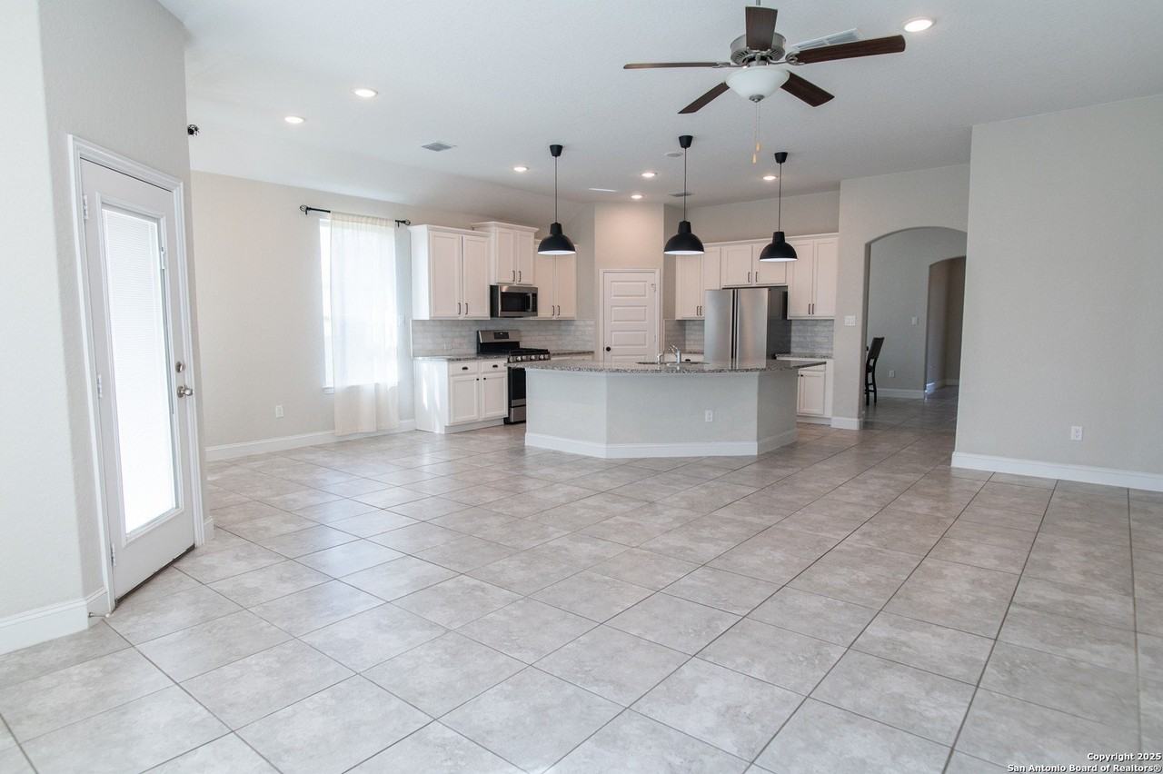 3831 Brazos Bend - Photo 5 of 26