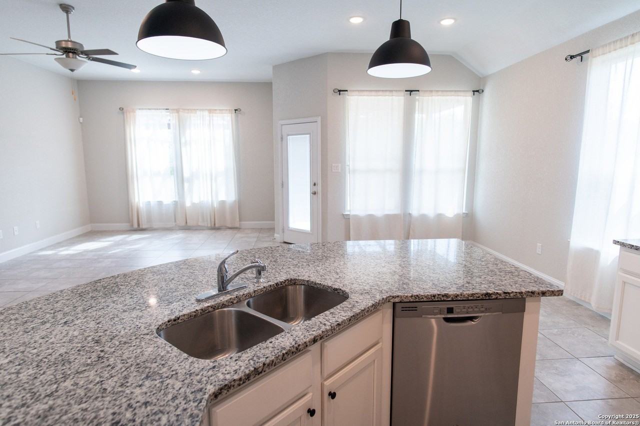 3831 Brazos Bend - Photo 7 of 26