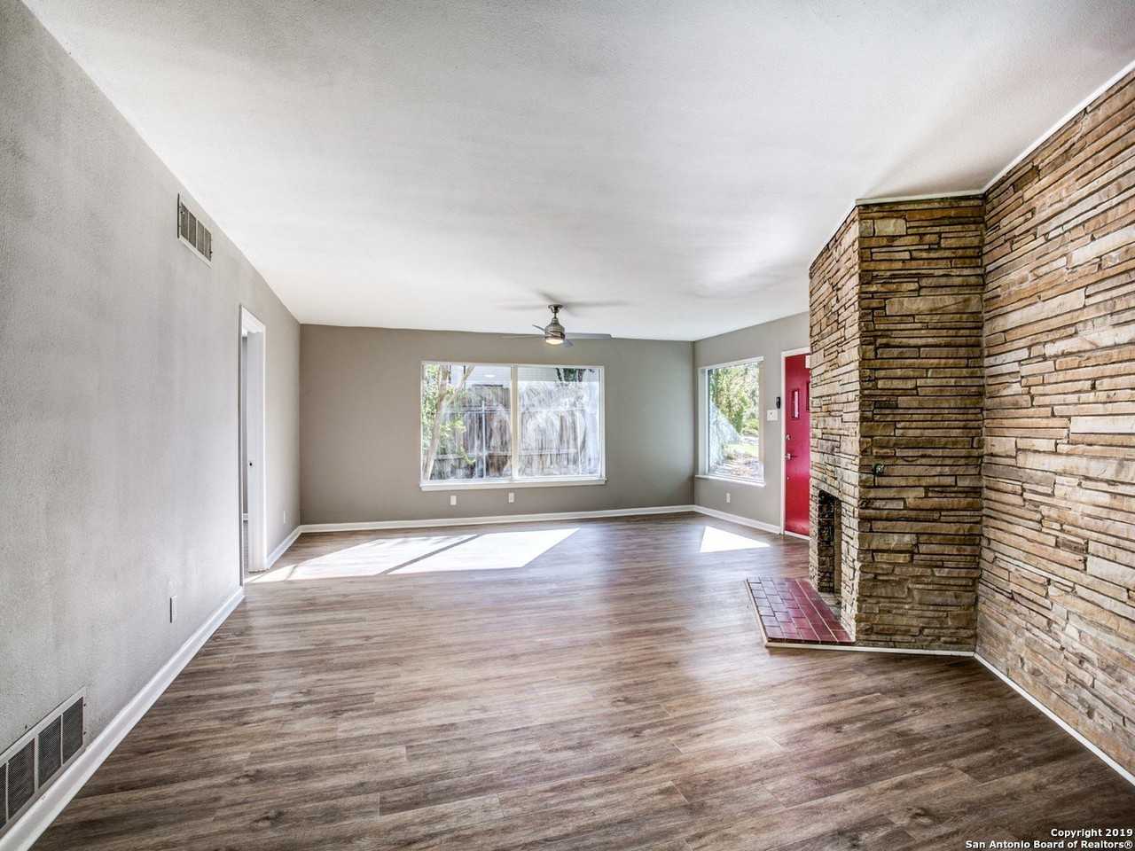 413 Garraty Road - Photo 4 of 25