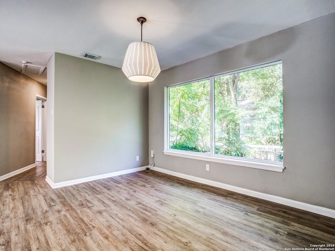 413 Garraty Road - Photo 7 of 25