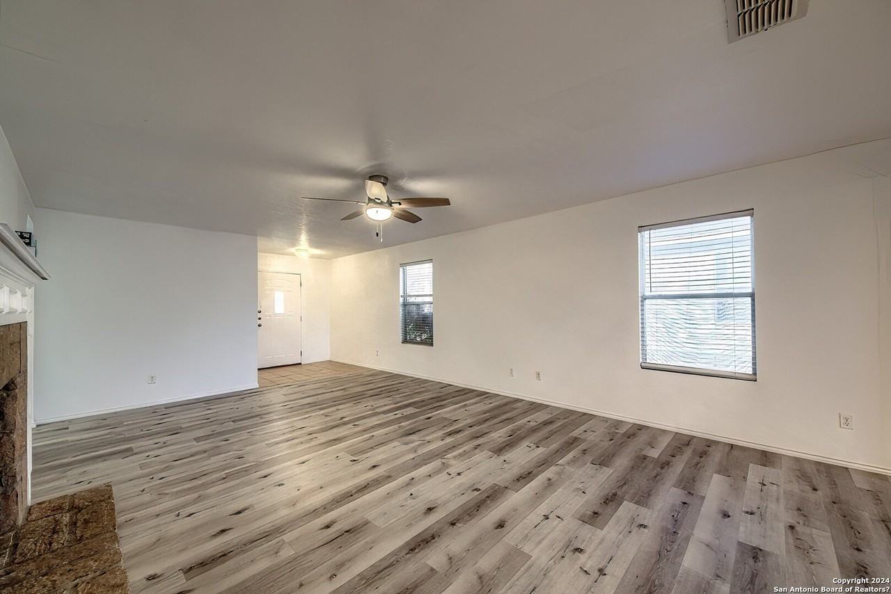 332 Willow Vw - Photo 5 of 26