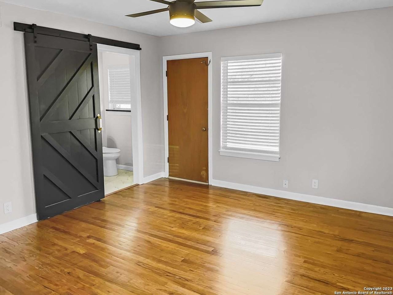 343 Langton Drive - Photo 7 of 14